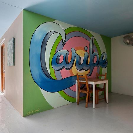 The Ritz Hostel 빌렘스타트 외부 사진