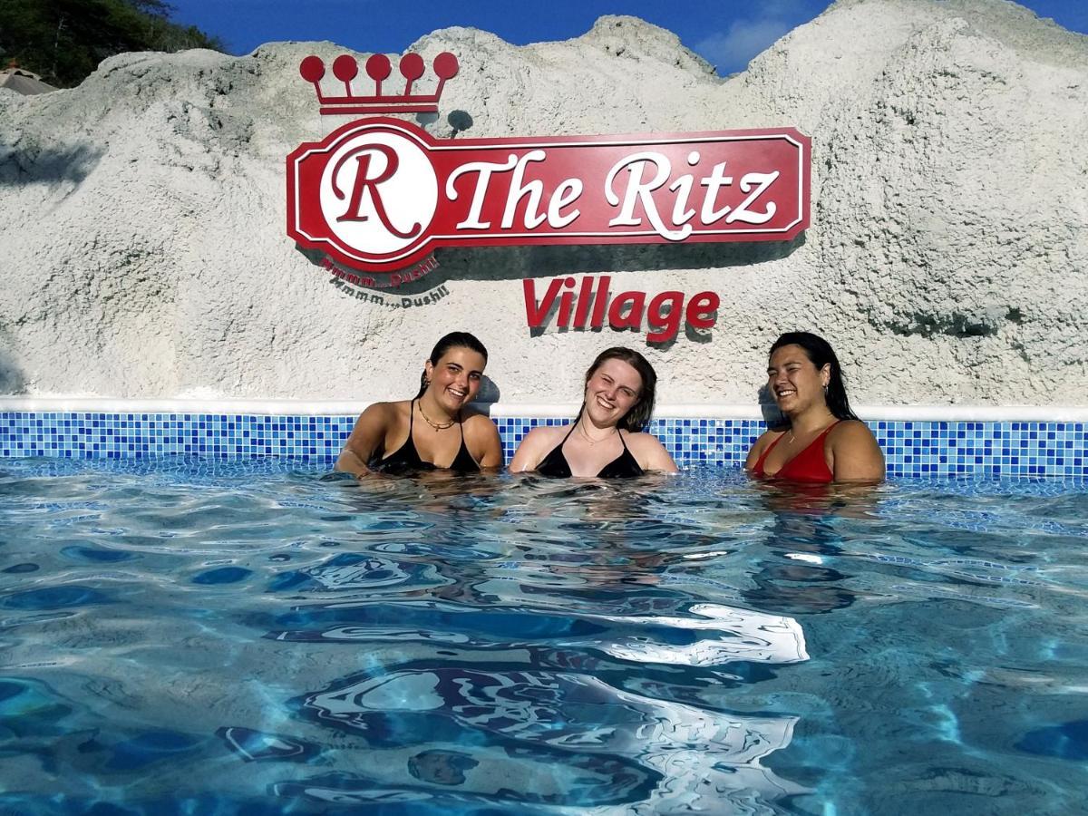 The Ritz Hostel 빌렘스타트 외부 사진