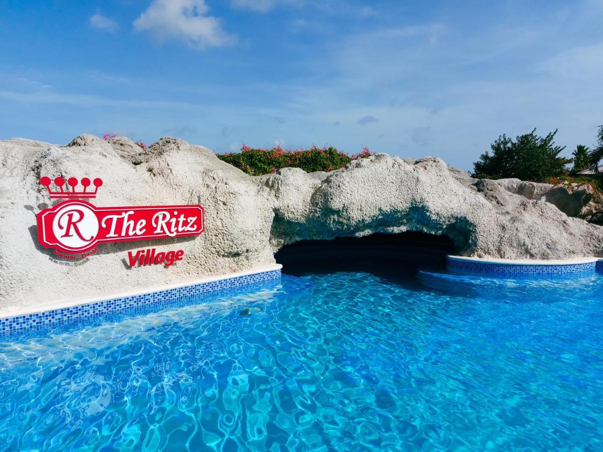 The Ritz Hostel 빌렘스타트 외부 사진