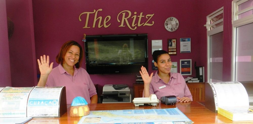 The Ritz Hostel 빌렘스타트 외부 사진