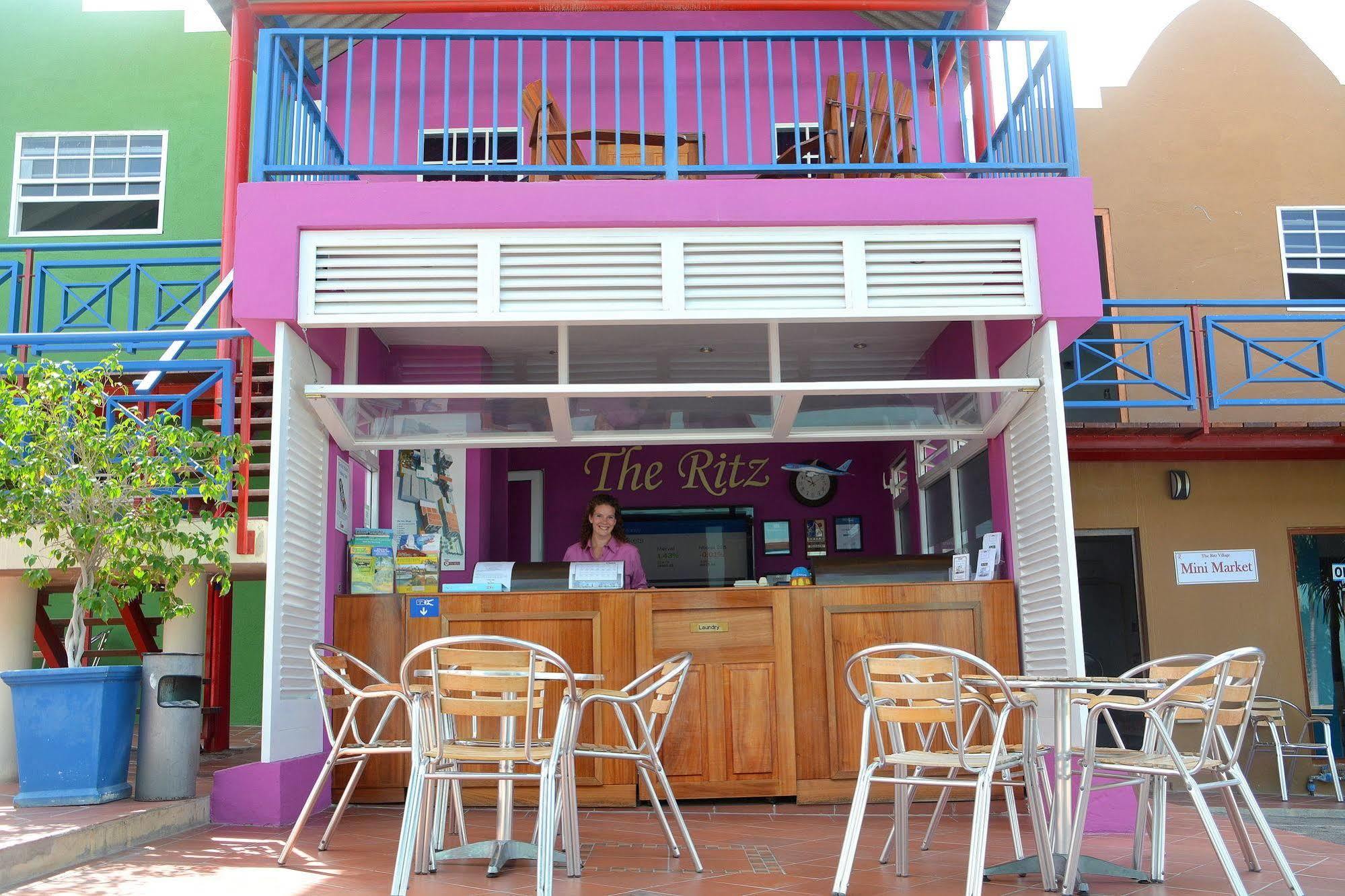 The Ritz Hostel 빌렘스타트 외부 사진