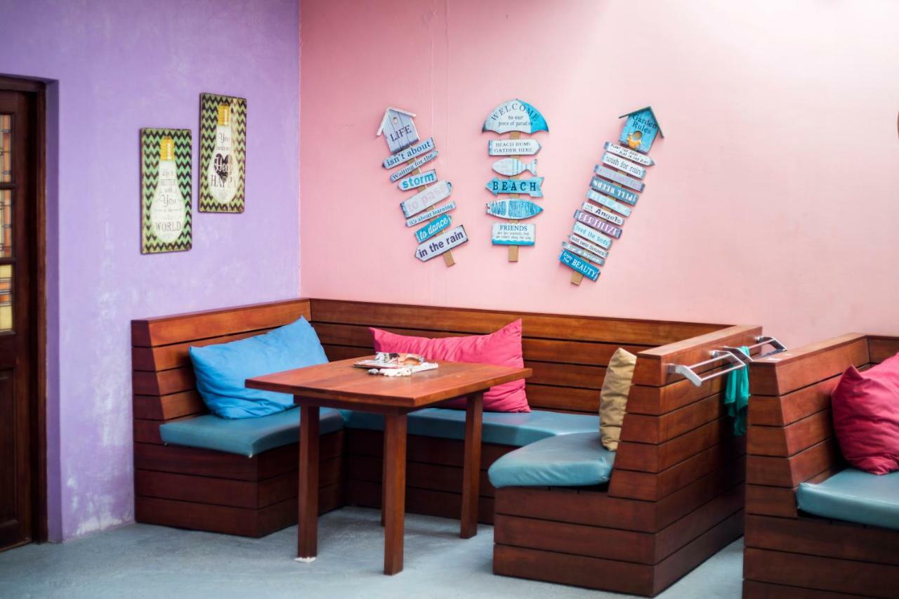 The Ritz Hostel 빌렘스타트 외부 사진